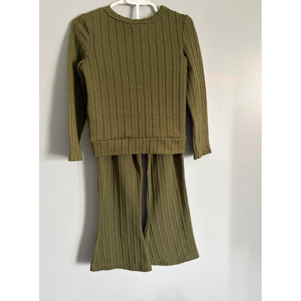 Just Lizzy Girls Olive Green Cable Knit 2-Piece Set Twist Top Flare Pants 4